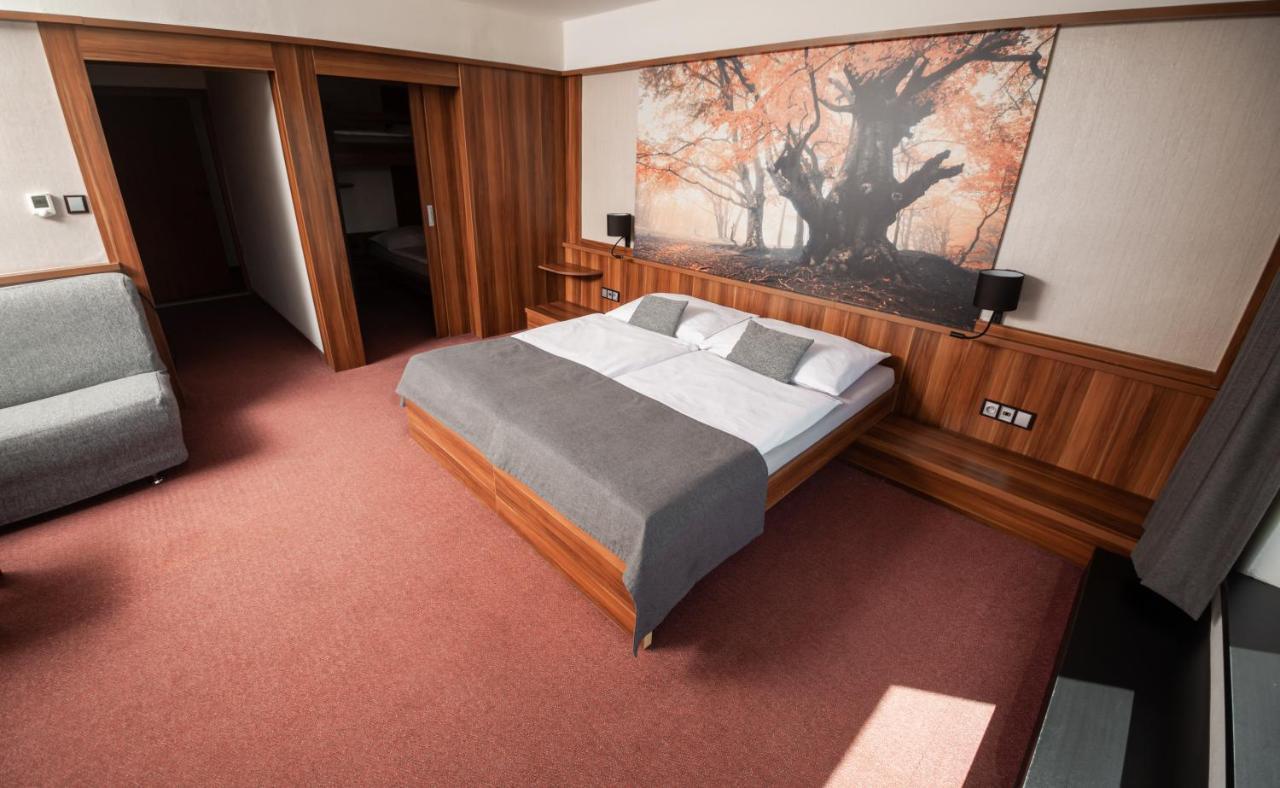 Hotel Kras Jedovnice Εξωτερικό φωτογραφία