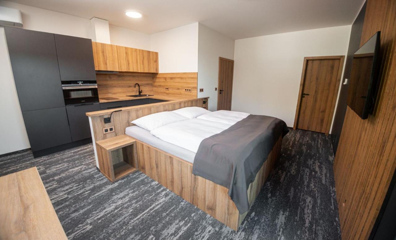 Hotel Kras Jedovnice Εξωτερικό φωτογραφία