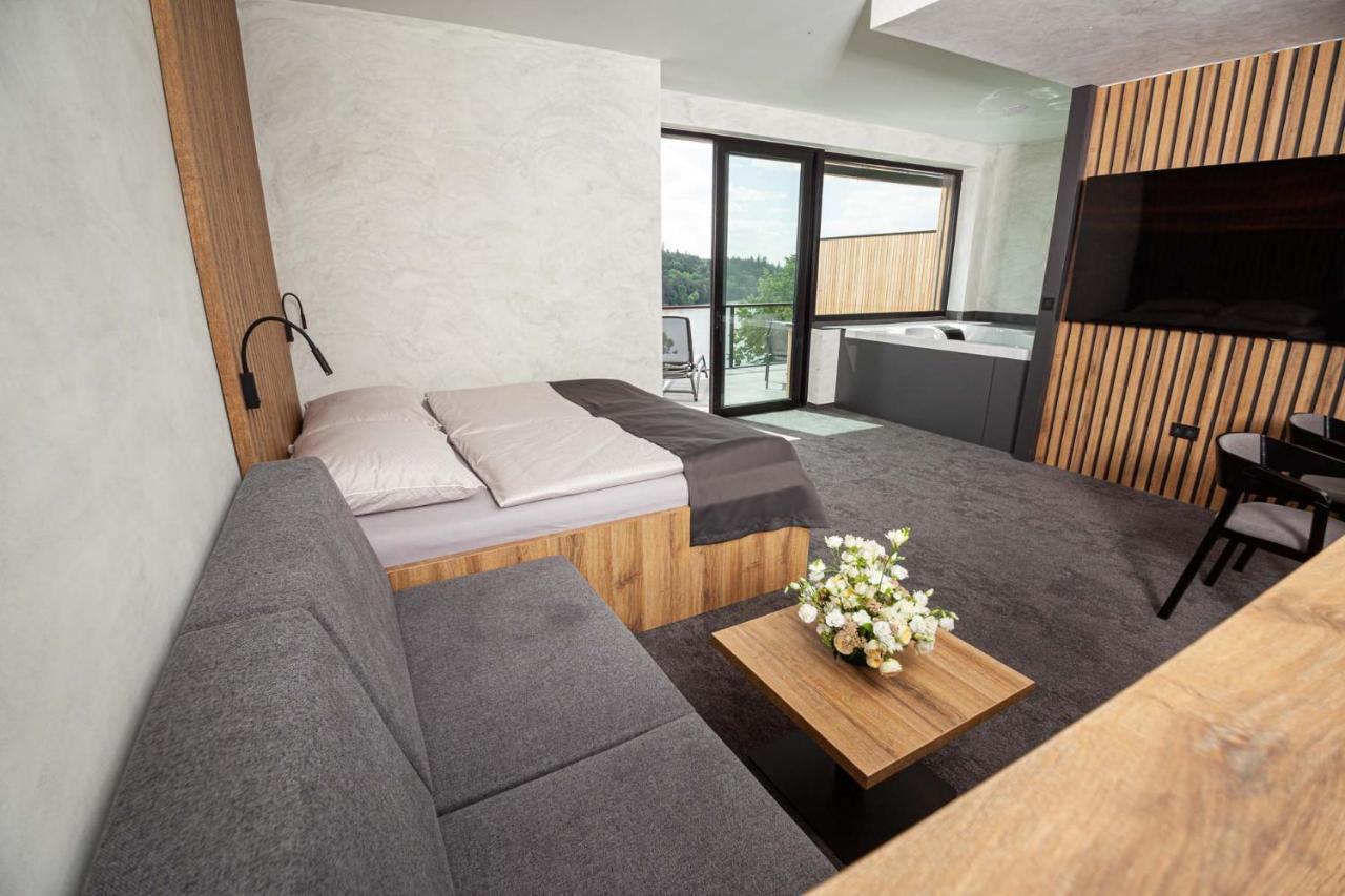 Hotel Kras Jedovnice Εξωτερικό φωτογραφία