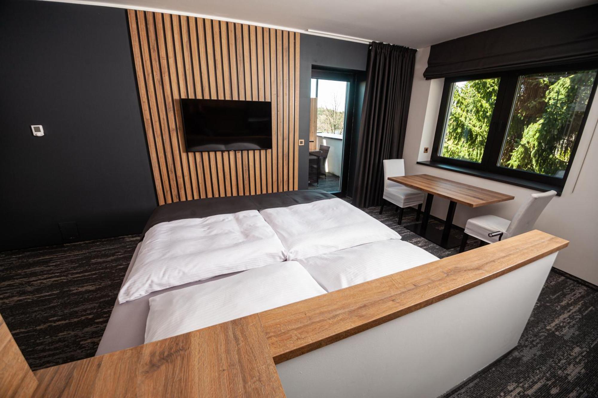 Hotel Kras Jedovnice Εξωτερικό φωτογραφία