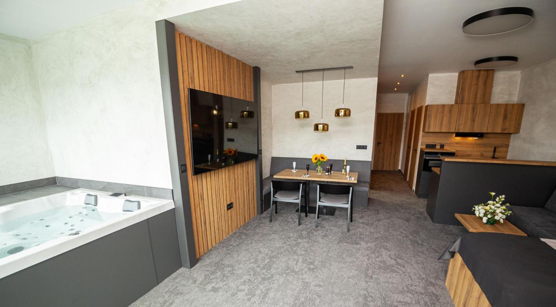 Hotel Kras Jedovnice Εξωτερικό φωτογραφία