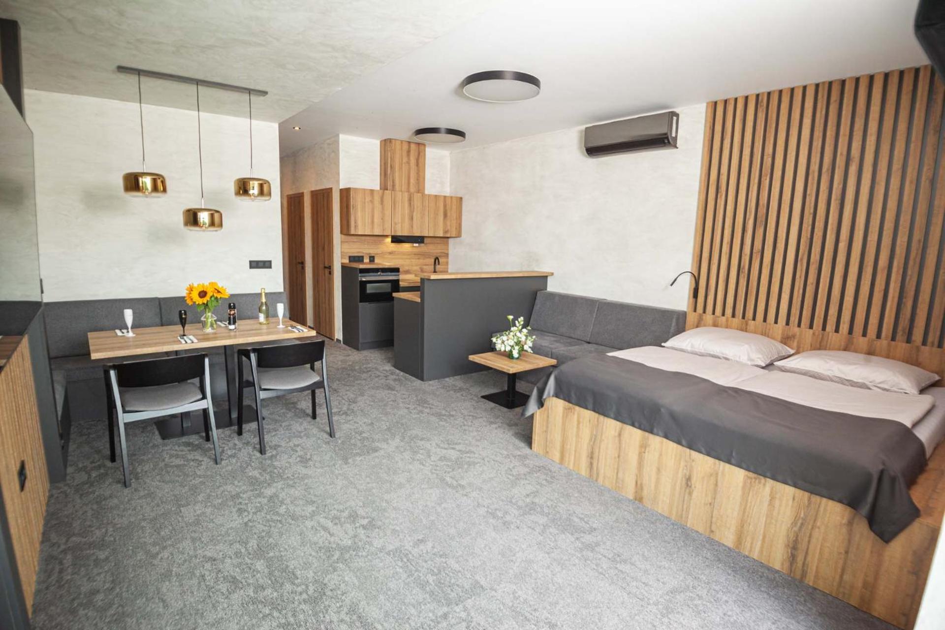 Hotel Kras Jedovnice Εξωτερικό φωτογραφία